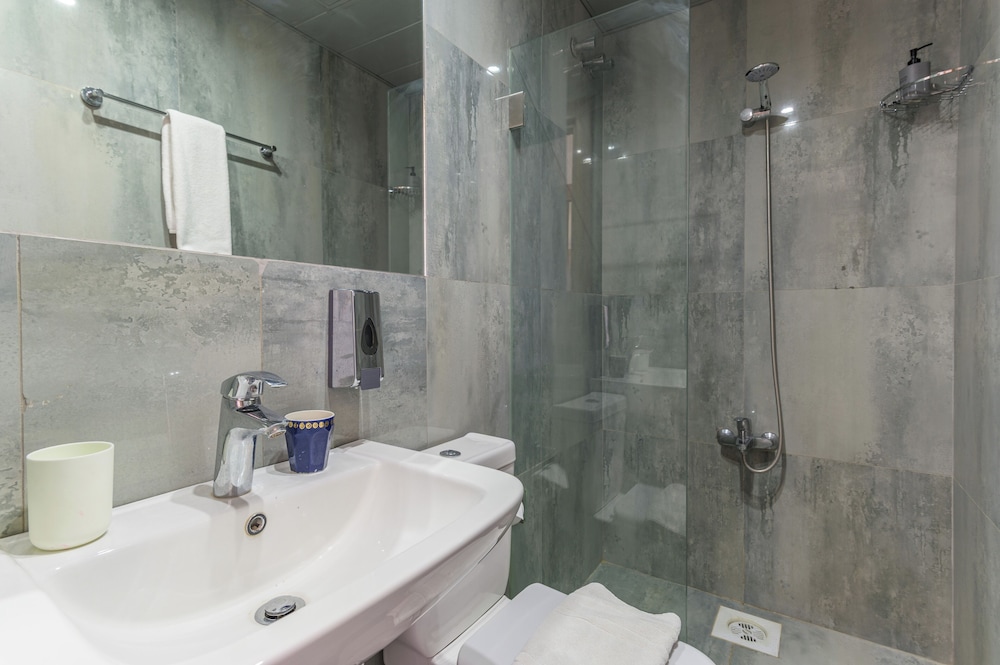 Gate 9 Tower -Studios & Apts Mar Mikhael