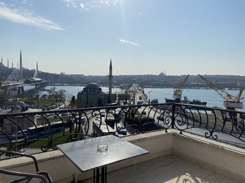 Galatolia Suites - Image 32