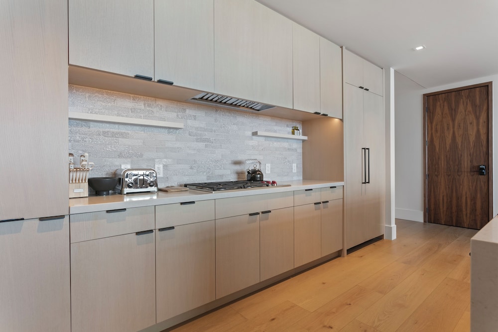 Argent at Deer Valley Resort - Three Bedroom Deluxe #205 3 Condo