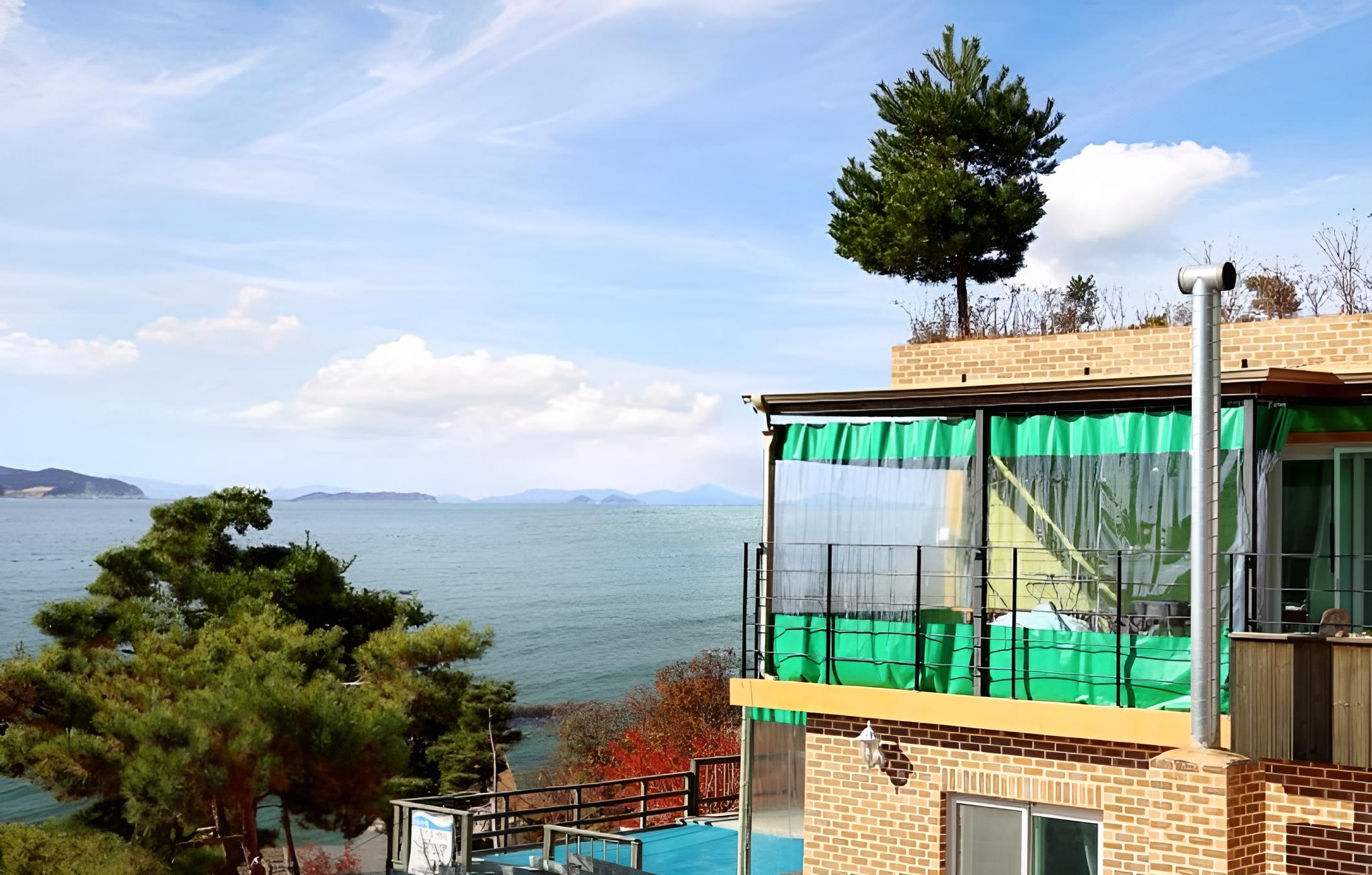 Seokmodo Haebichi Pension