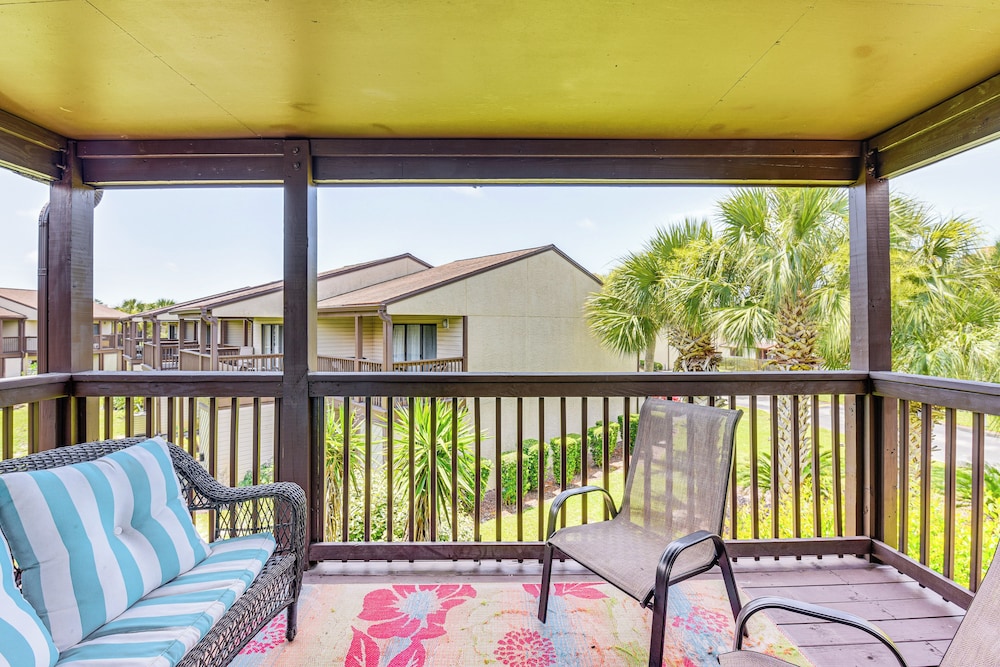Walk to Beach: Resort Getaway in Pcb!