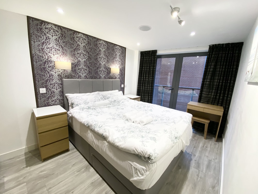 Lovely 1-bed Apartment in Manchester view 3
