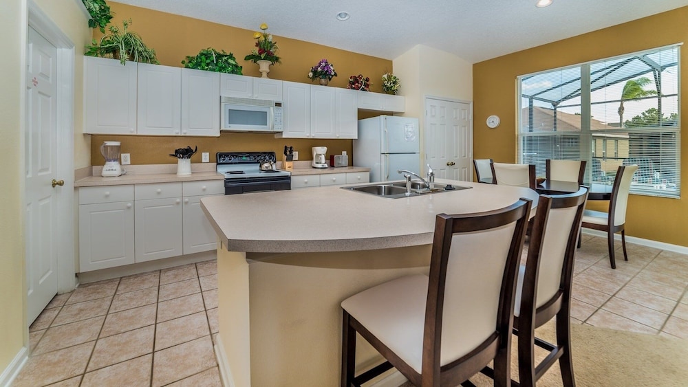 Windsor Palms Resort 4 Bedroom Home+ Game Room 4 Home