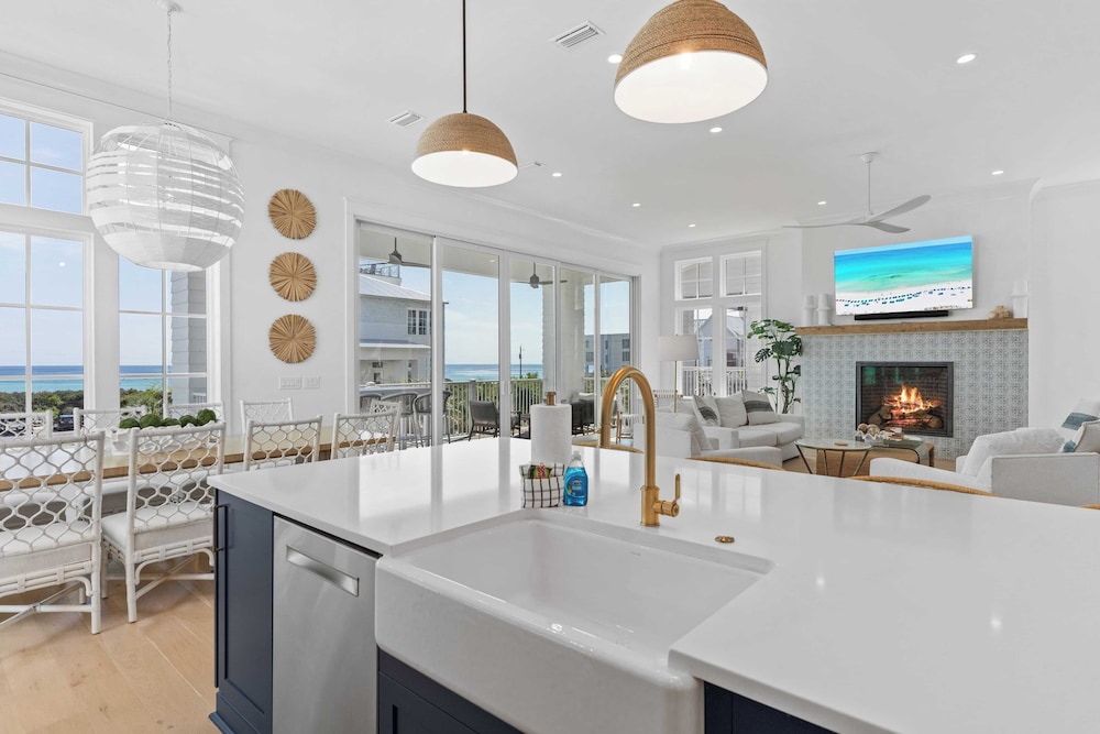 Sleeps 24 Beach Retreat w/ Pool, Rooftop Deck, Steps to Inlet Beach & Near Rosemary, Alys, Seacrest Dining & Shops The Palm 30A by Avantstay
