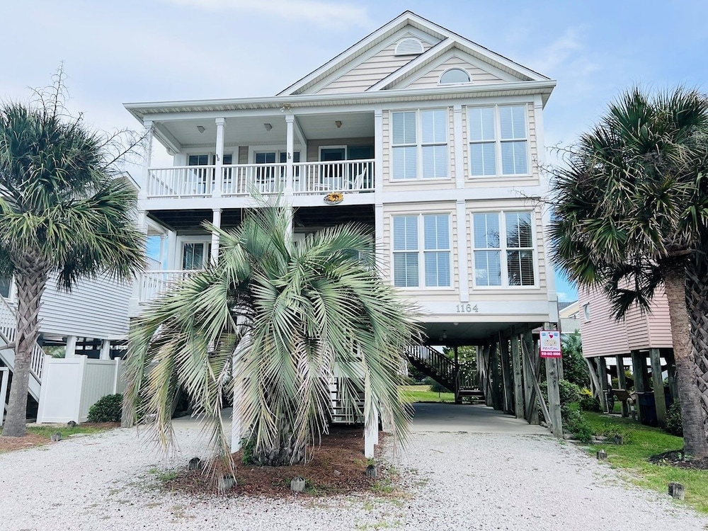 Le Tournesol 4 Bedroom Home by RedAwning - Property Image 18