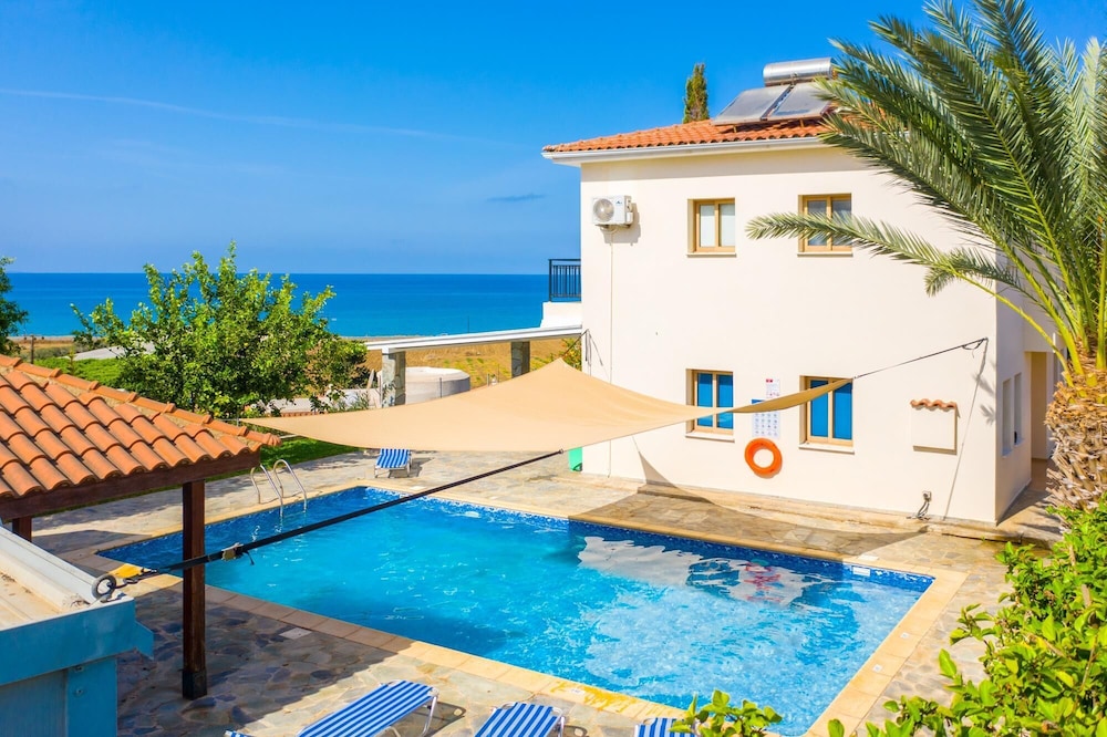 Villa Argaka Sunset Large Private Pool Walk to Beach Sea Views A C Wifi Eco-friendly - 2760