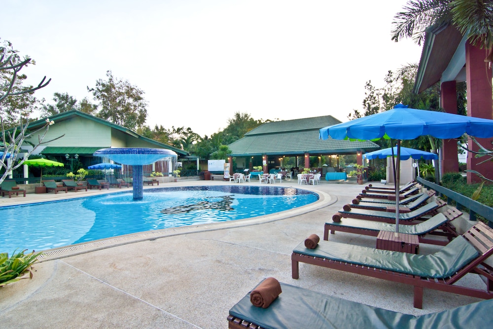 GRAND JOMTIEN PALACE HOTEL