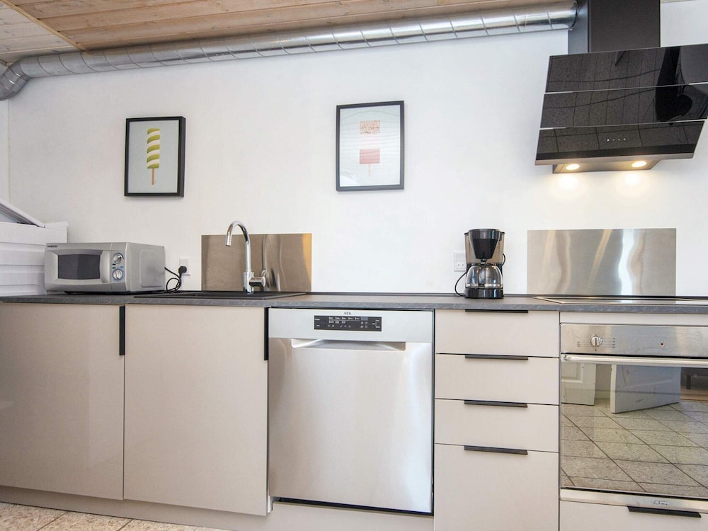 8 Person Holiday Home in Romo view 3
