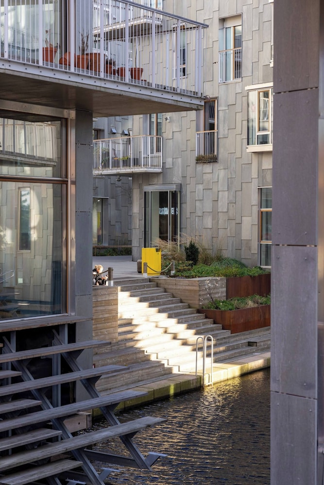 Charming Oslo Apartment With Balcony & Rooftop Access