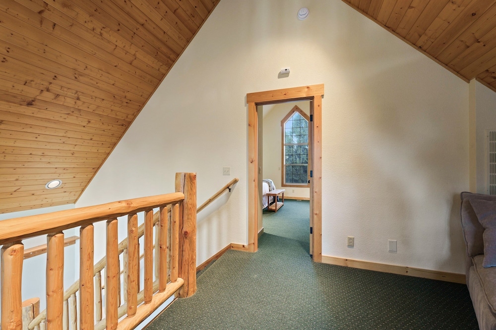Red Wing Nest 3 Bedroom Home