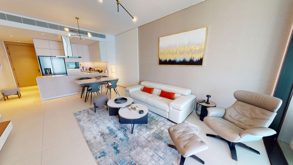 2BR Beachfront Apt w Ain Dubai Views at JBR