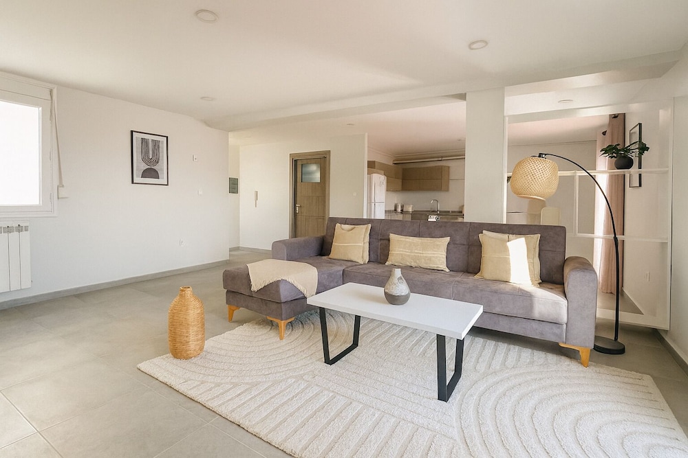 Spacieux Appartement a Dely Brahim