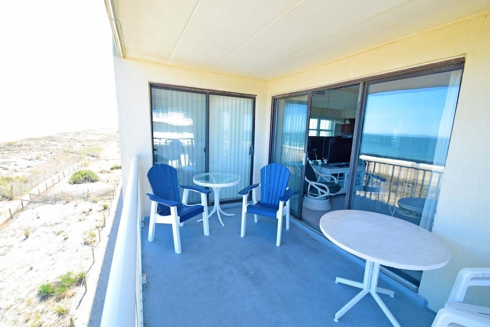 Diamond Beach 414 3 Bedroom Condo by RedAwning