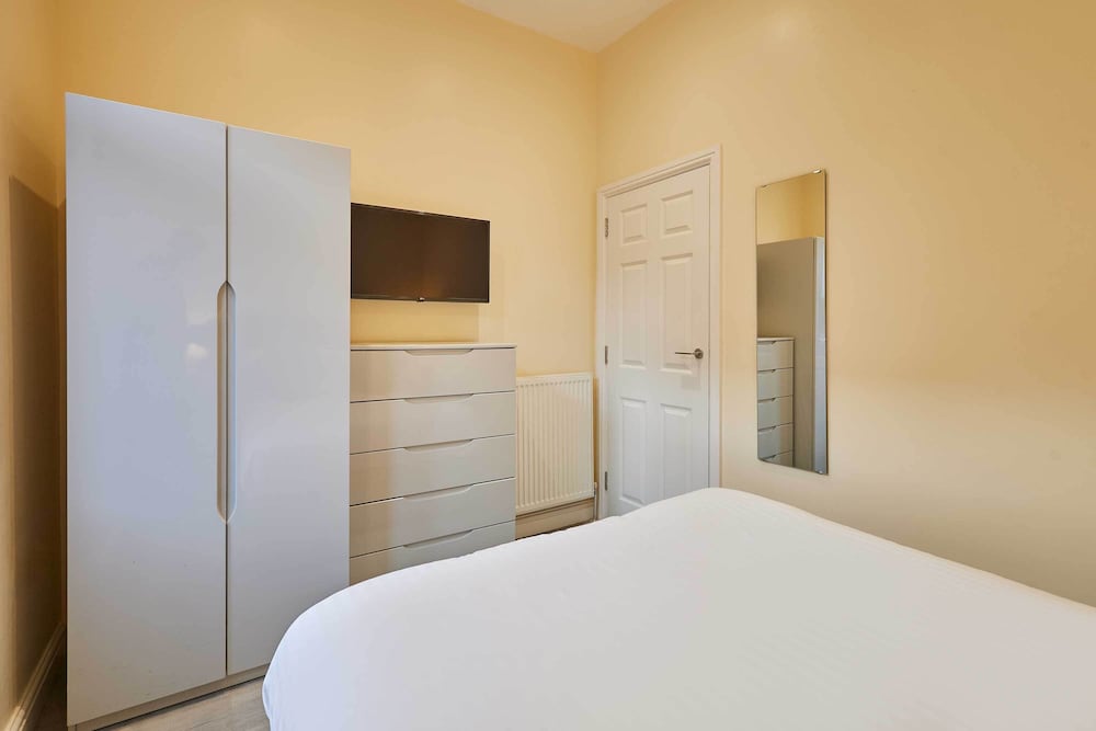 Host Stay Ross View Ground Floor Apartment