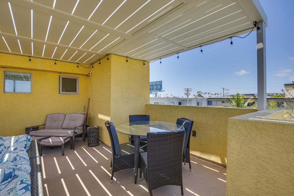Sunny San Diego Escape < 2 Miles to Pacific Beach! view 5