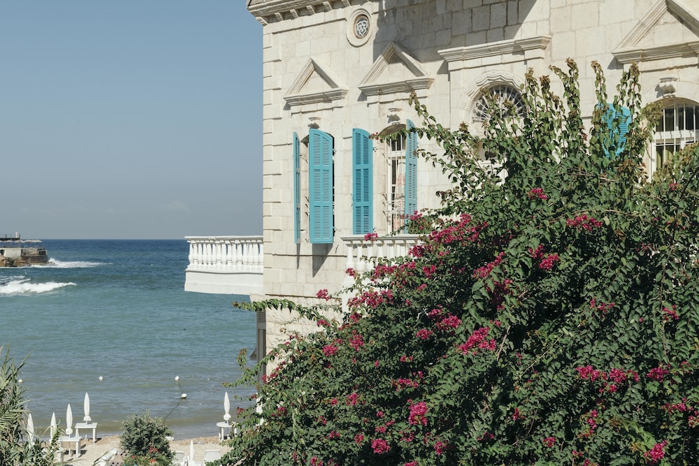 Beit El Bahr