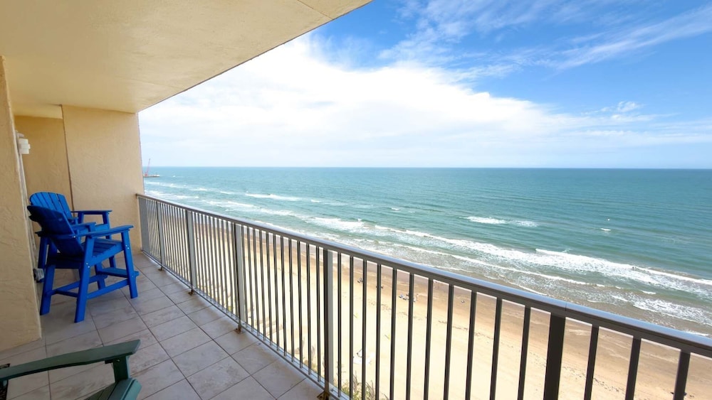 Penthouse Beachfront Views Renovated 4 Bedroom Condo