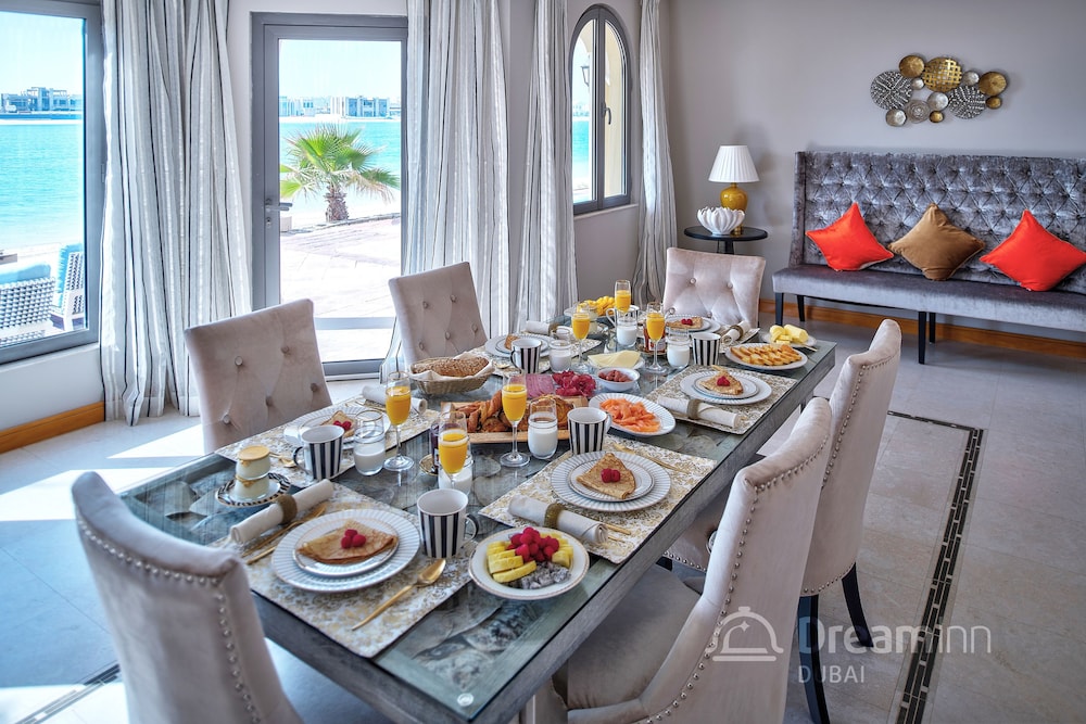 Dream Inn Dubai - Signature Villa