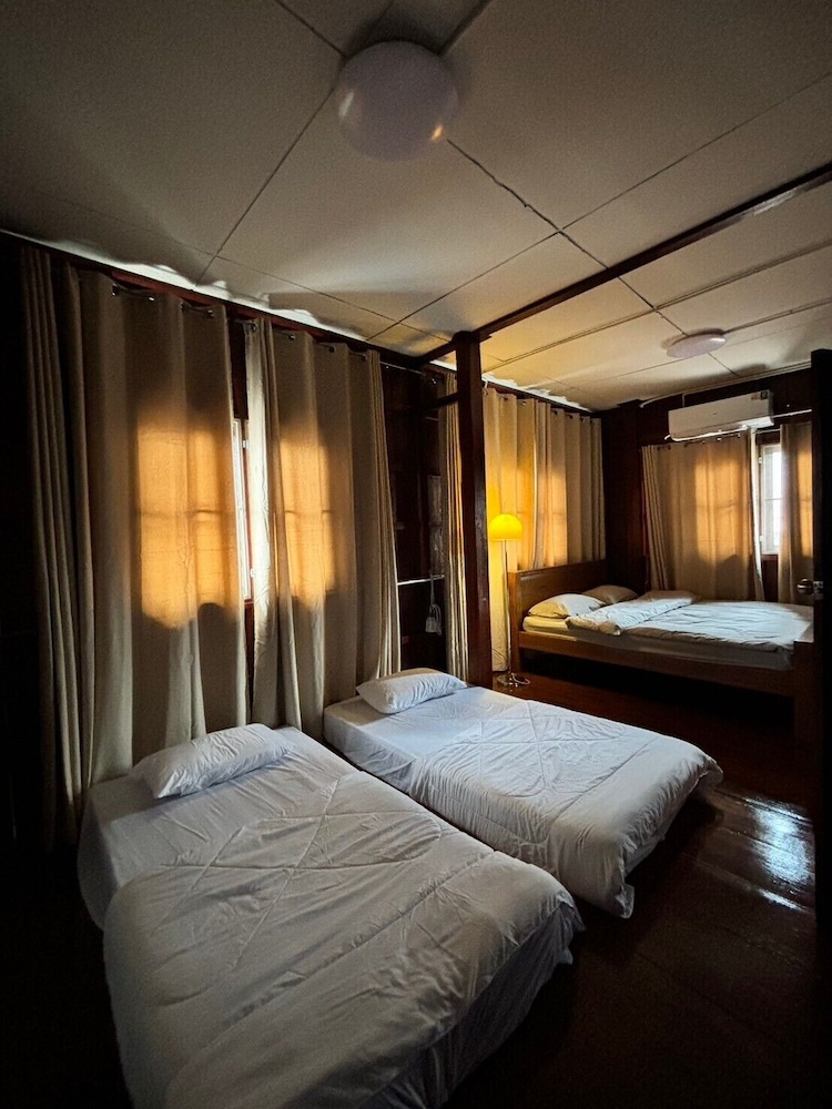 Once Again Hostel in chaing mai view 5