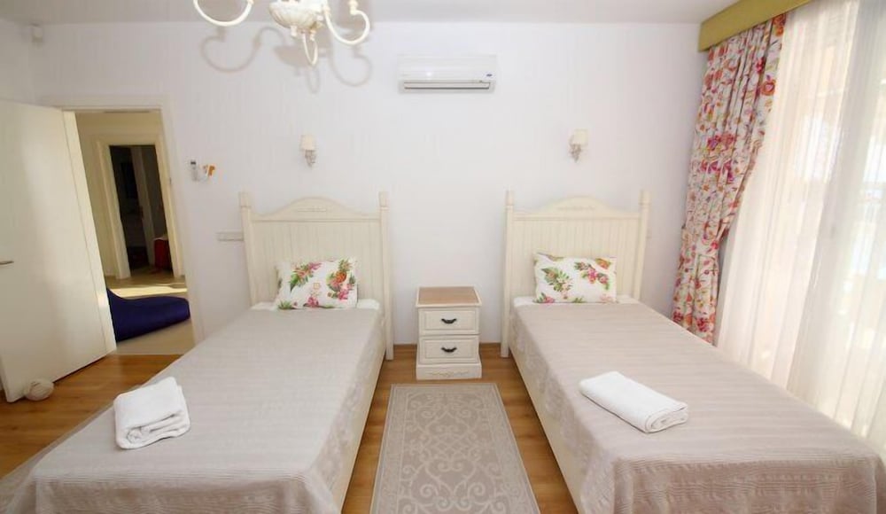 Turgutreis Villa Beaton 5 Bedrooms
