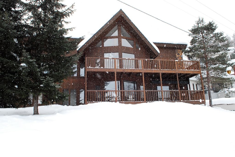 Furano Lodge 10 view 2