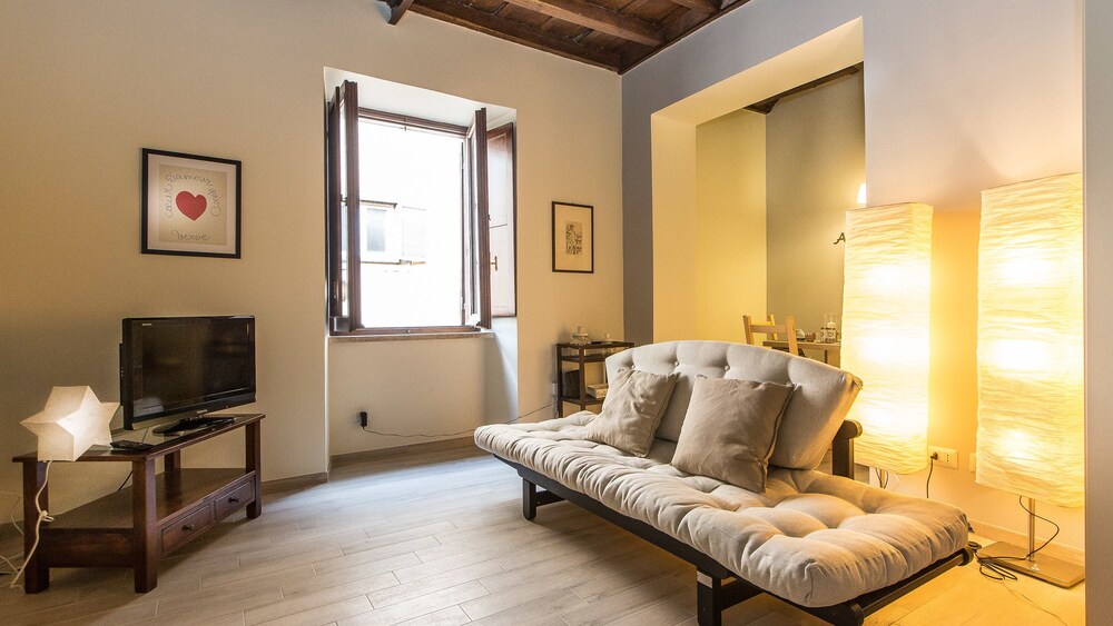 Rental In Rome Argentina Studio Flat