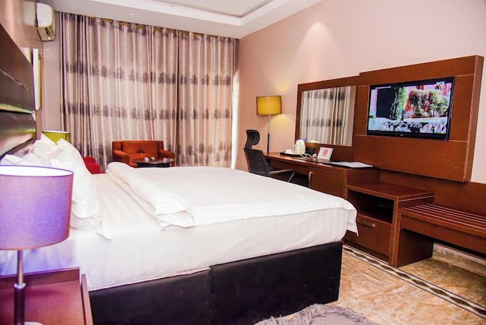 Royal Swiss Apartments and Suites