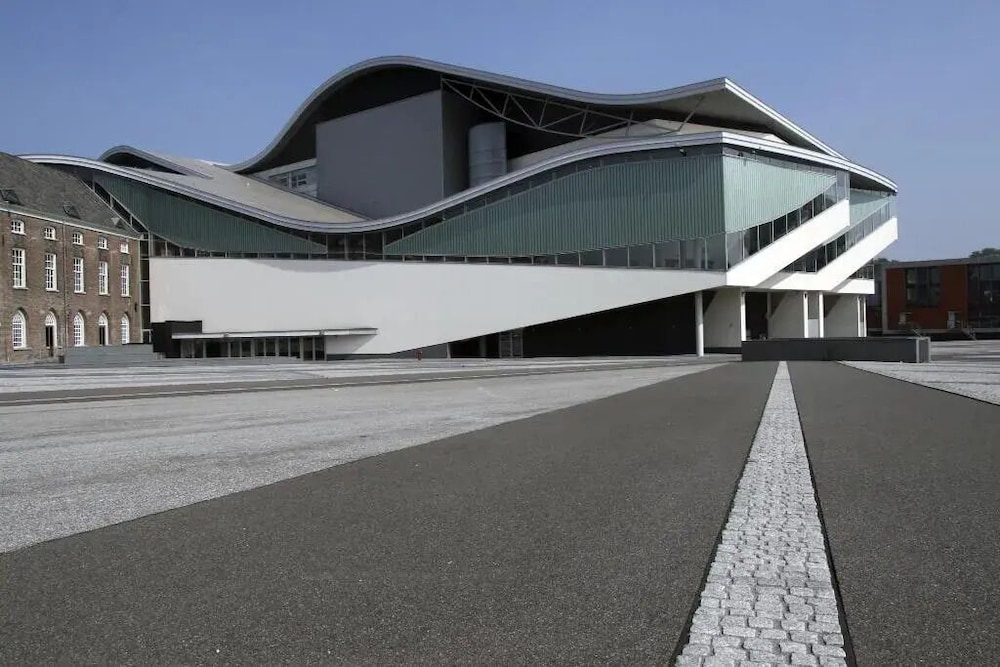 Hotel Keyser Breda - Image 1