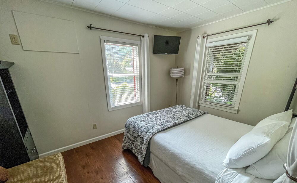 Ashland Vacations - Palm Cottages - Property Image 37