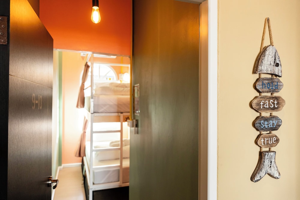 Sweett Lemon Hostel