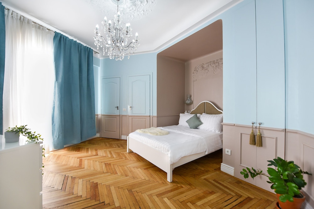 Homey - Strada Franceza 52 view 2