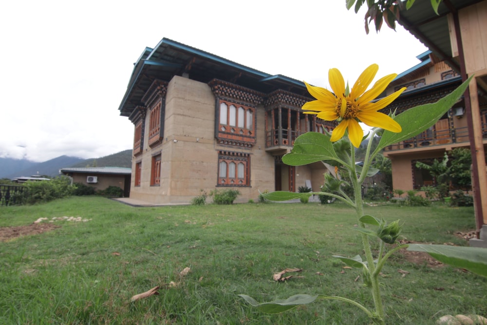 Spirit Village Lodge