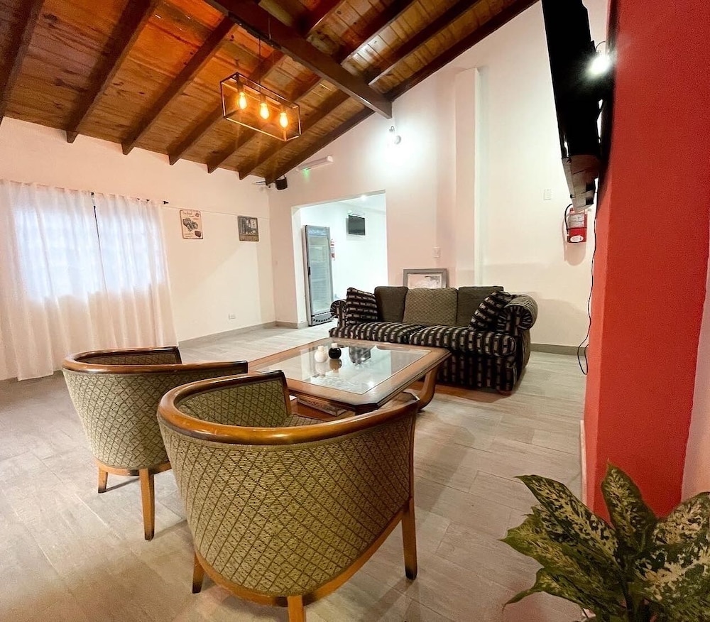 Águila Blanca Hotel
