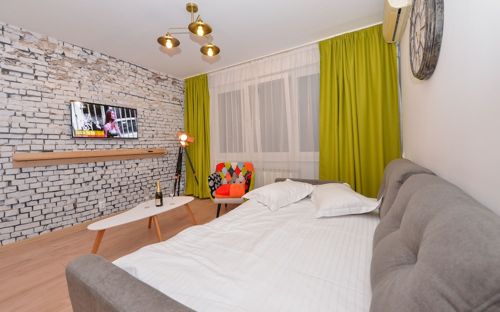 Athene - One Bedroom - Next to Victoria Avenue and Cismigiu Gardens view 5