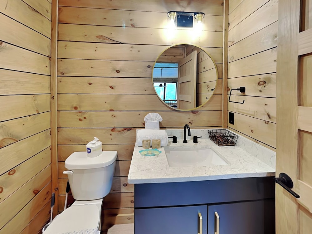 Smoky Ridge Sanctuary by Jackson Mountain Rentals