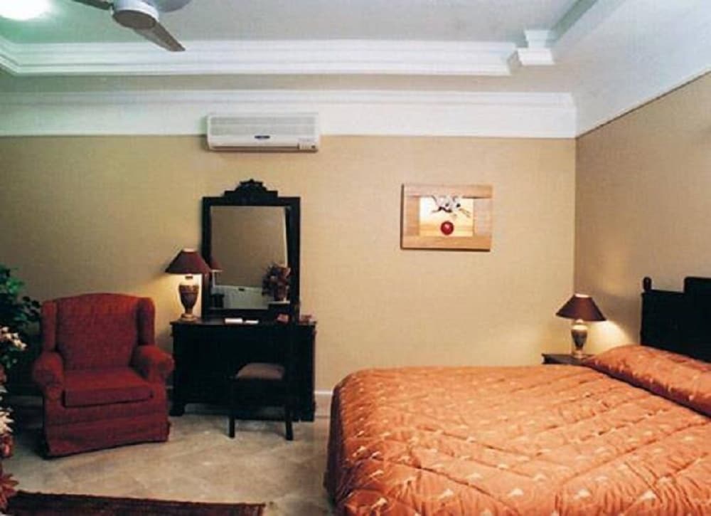 INDUS LODGE GUEST HOUSE view 3
