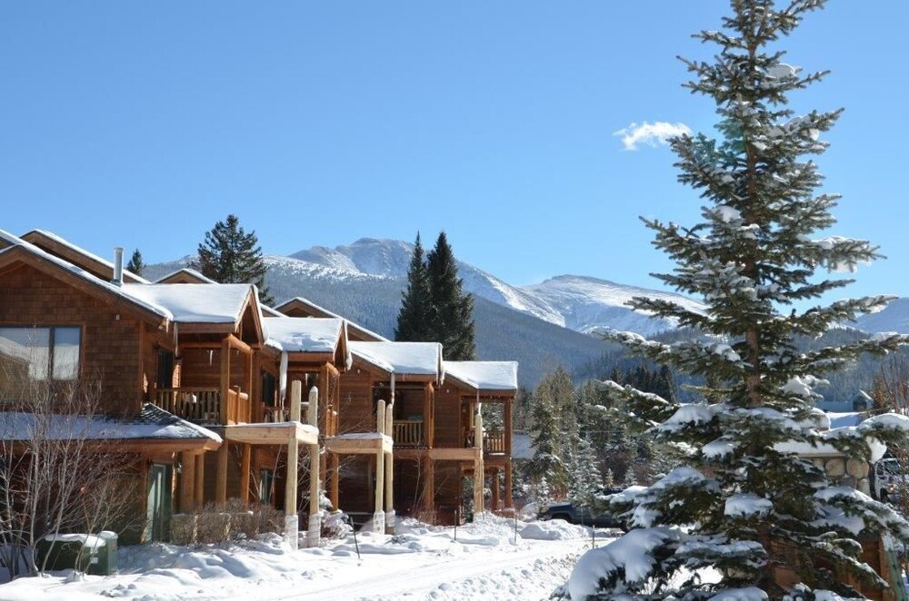 Slopeside 202 3 Bedroom Holiday Home by Winter Park Lodging Company