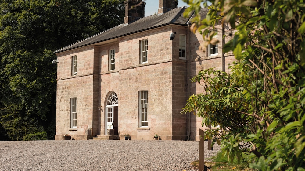 Dabton House