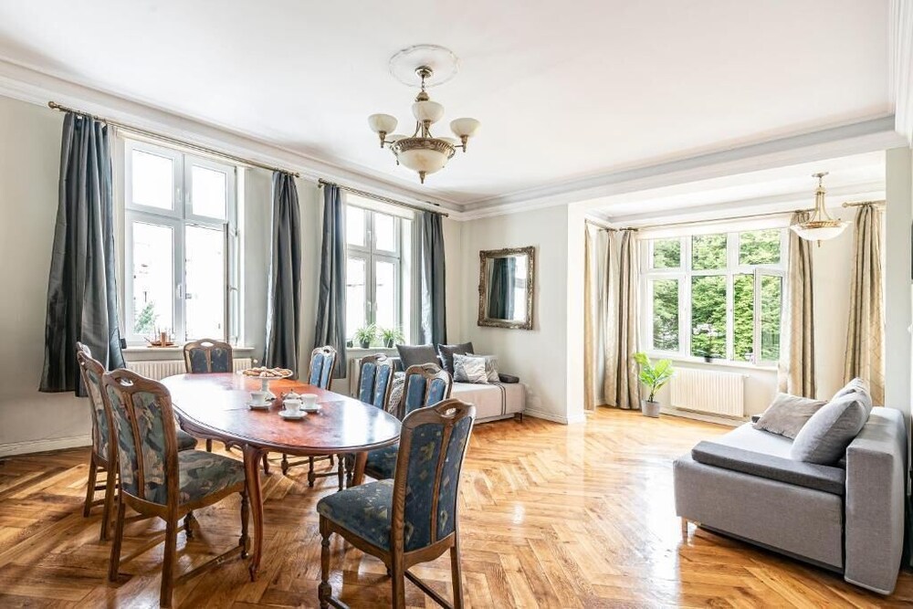 Apartments Happy Hours