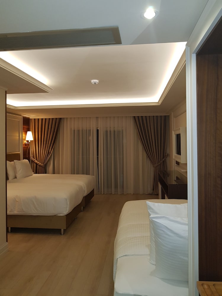 Grand Marcello Otel - Image 21