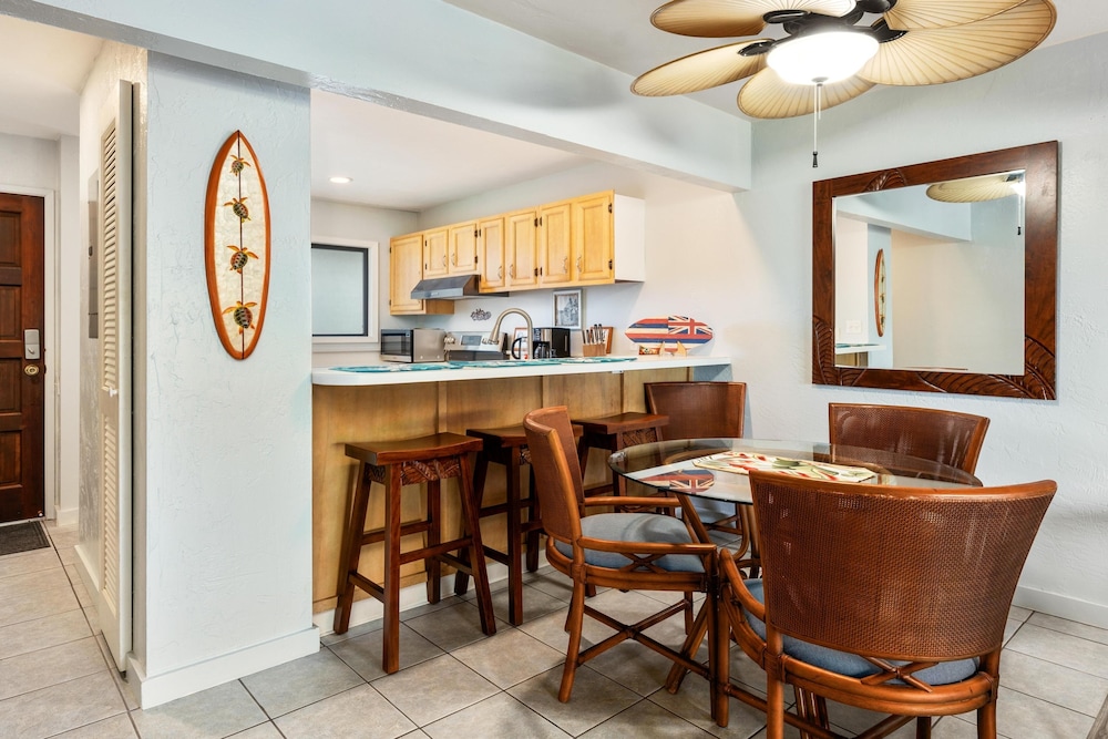 Big Island Royal Kahili A404 2 Bedroom Condo