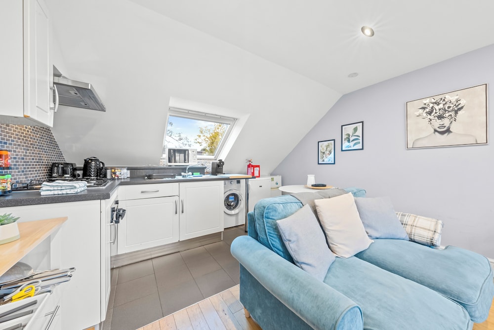 Charming Village Escape near Loch Lomond