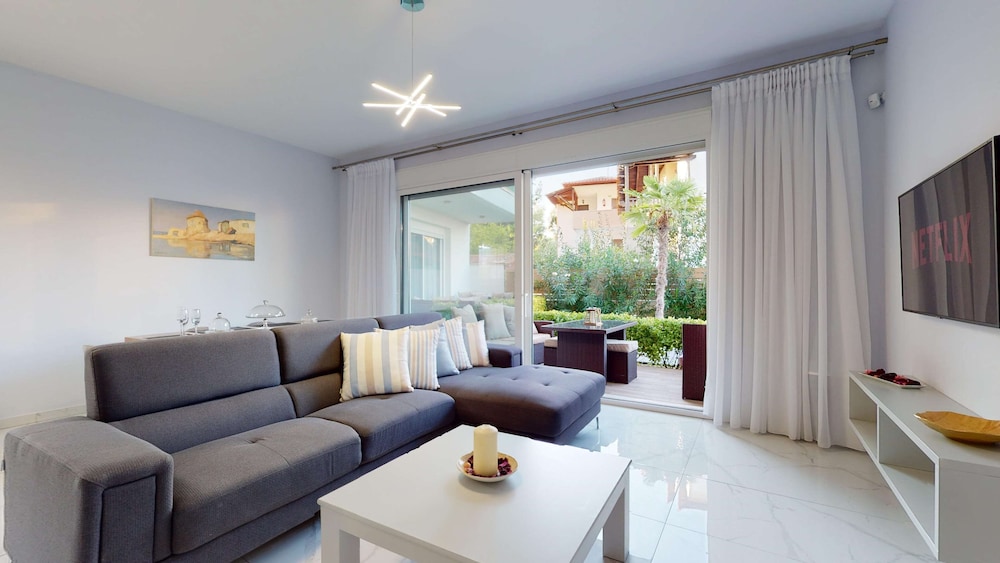 Acrotel Porto Brava Luxury Villas view 3