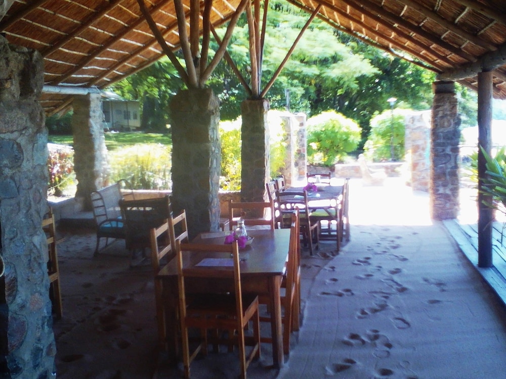 Nkhudzi Beach Lodge