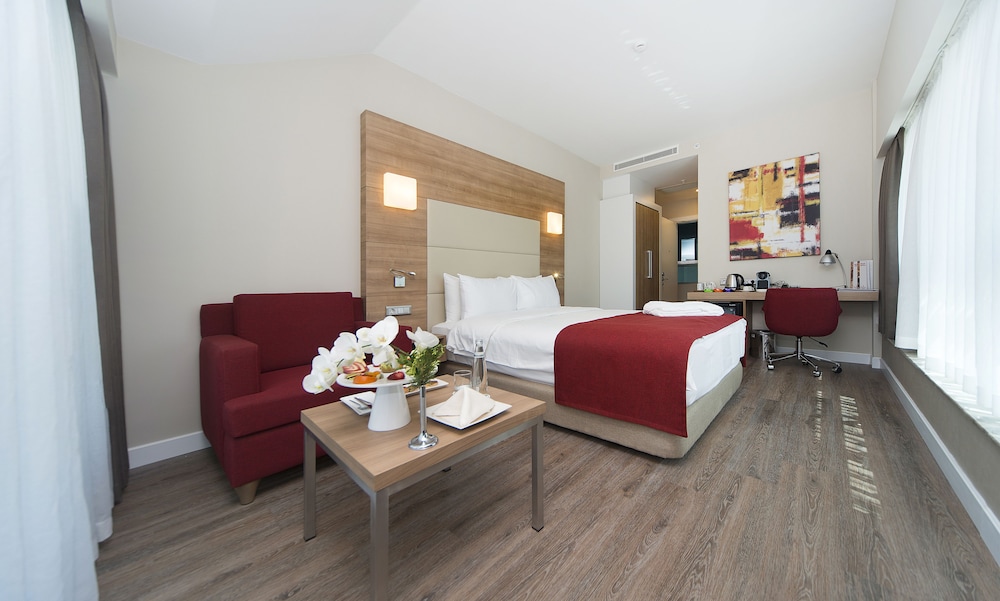 Ramada Encore by Wyndham İstanbul Kartal - Image 35