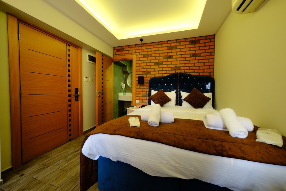 clb suite