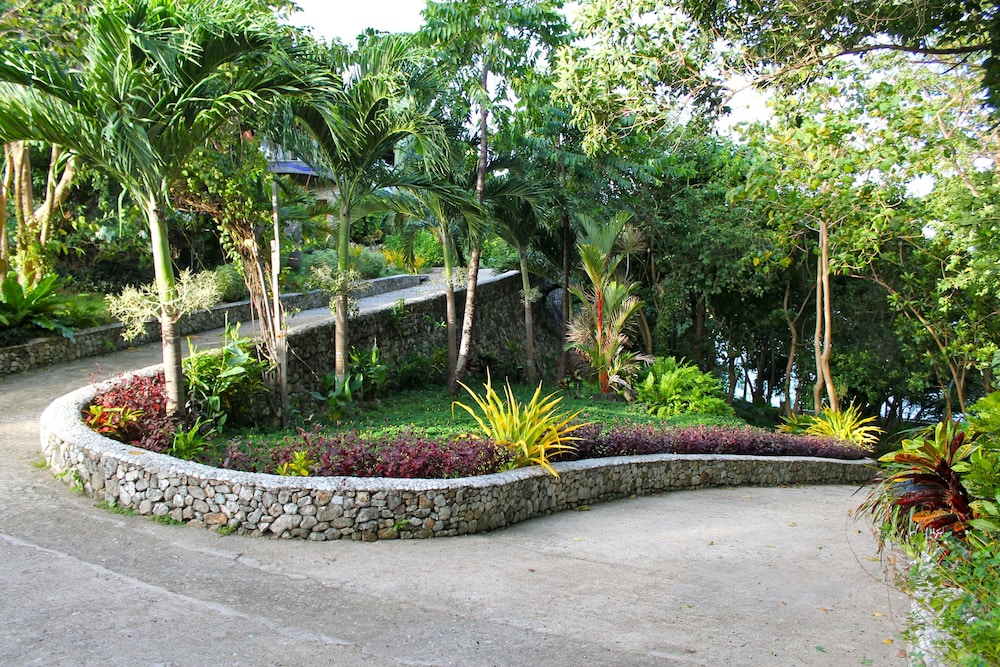 NoaNoa Island