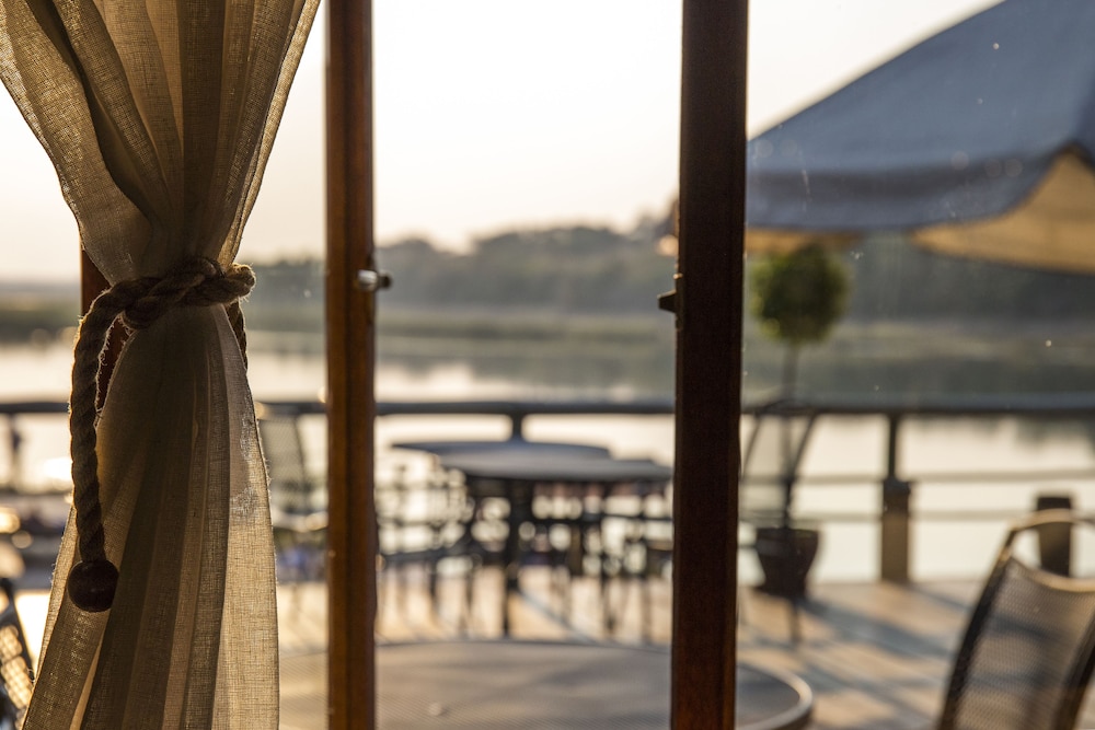 Hakusembe River Lodge, photo 66