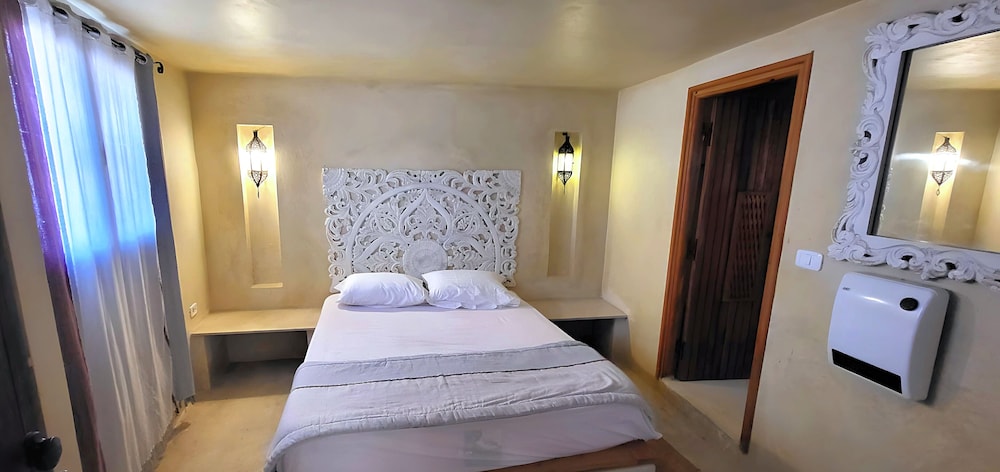 Al Madina Hotel