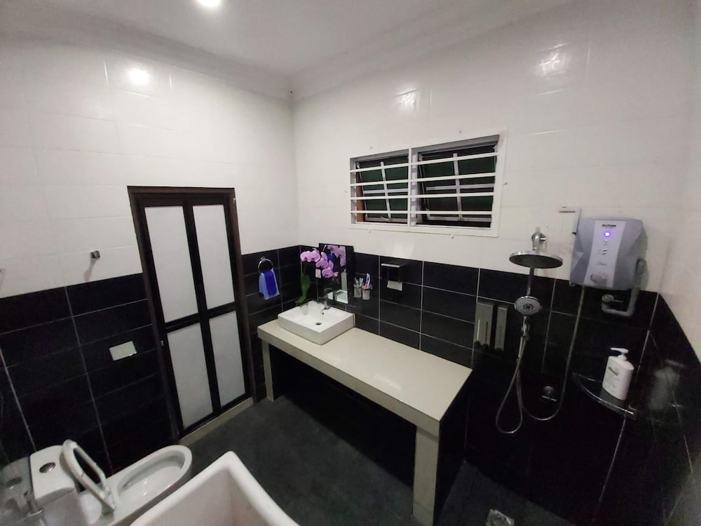 Villa Solihin